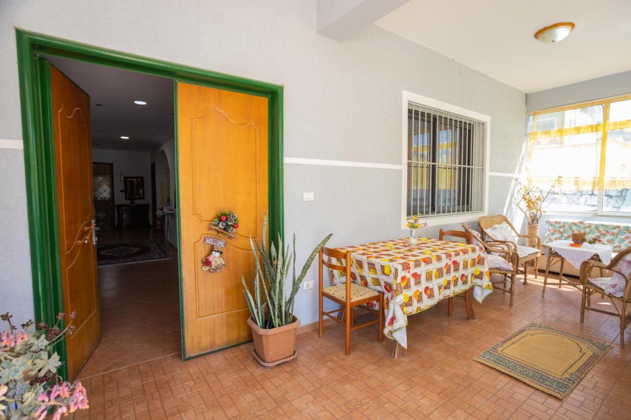 Vila Aulona Vlore Exterior photo